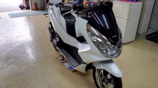 PCX125社外12インチアルミホイールをタイヤ交換！とオイル交換と冬支度！ | -テクニカルステージ-北九州の車・バイクおまかせ！