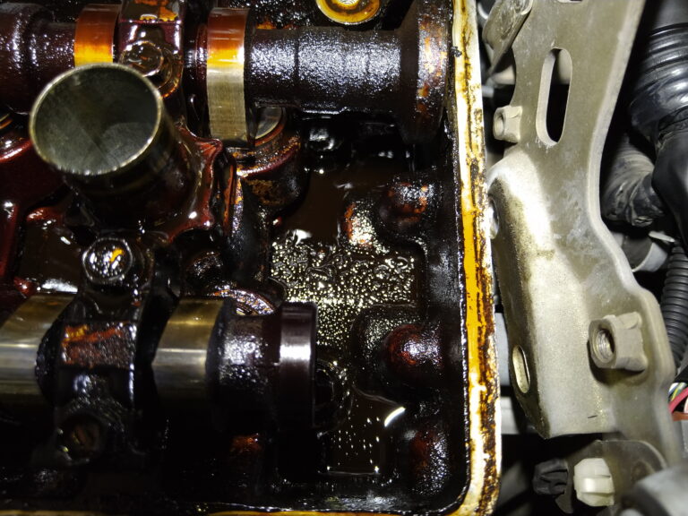 オイル交換をしないと壊れる！する車としない車の差がすごい！ テクニカルステージ北九州の車・バイクおまかせ！