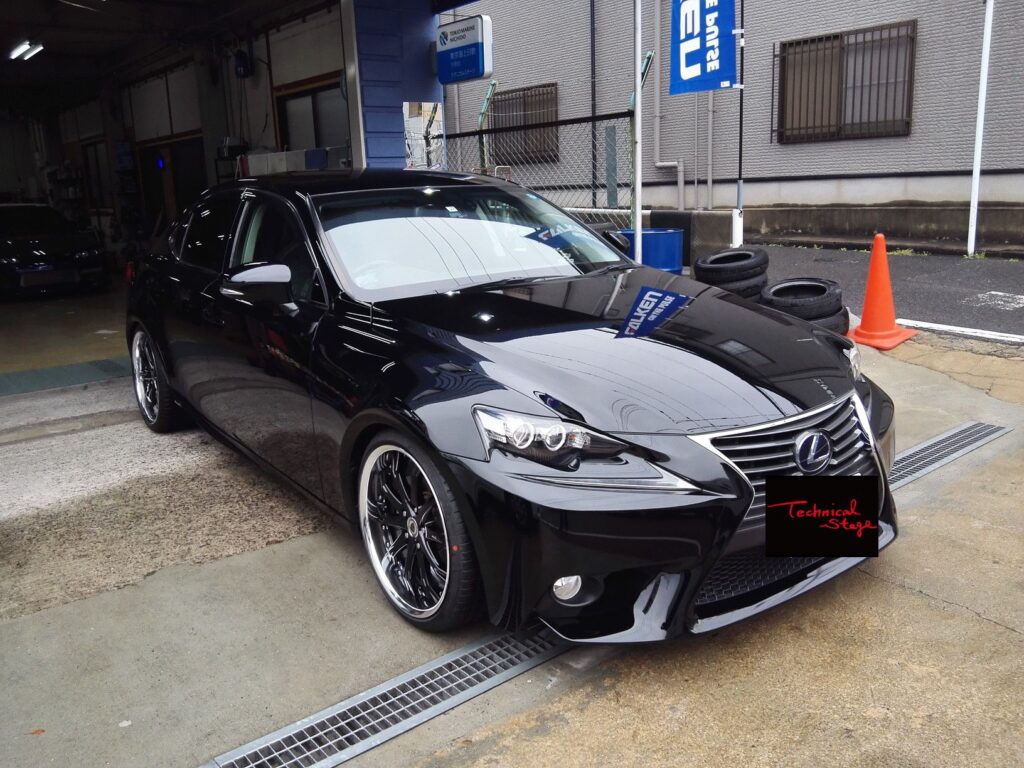 Lexus IS300Hホイル - 自動車