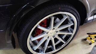 【新品】【即決】【冬のボーナス大セール】【ポルシェ】カイエン用 社外22in アルミホイールのみ 4本セット 181217b020-020862 車両未装着ポルシェ カイエン用サイズ 社外 22in 10J +55 PCD130 4本