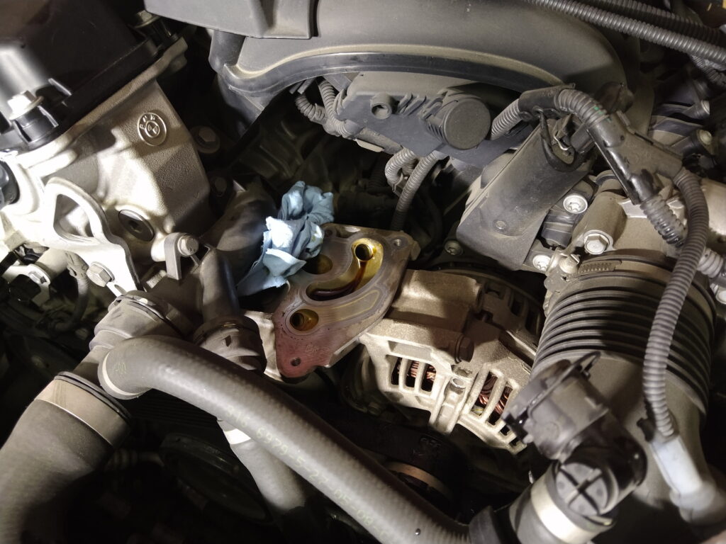 BMWオイル漏れ修理
